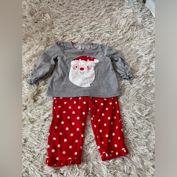 Carter’s Christmas Pajamas - Picture 1 of 1